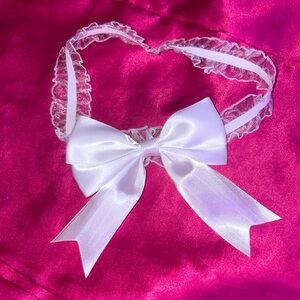 New Hot Topic White Bow Garter 🤍